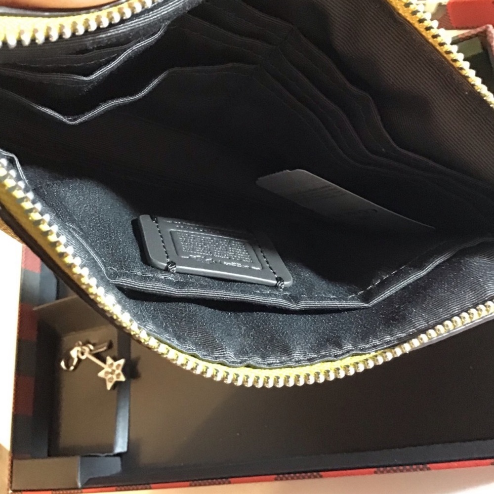 #14 Coach Metallic Gold Wizard of Oz Set - Picture 4 of 7